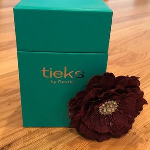 Tieks box with maroon flower